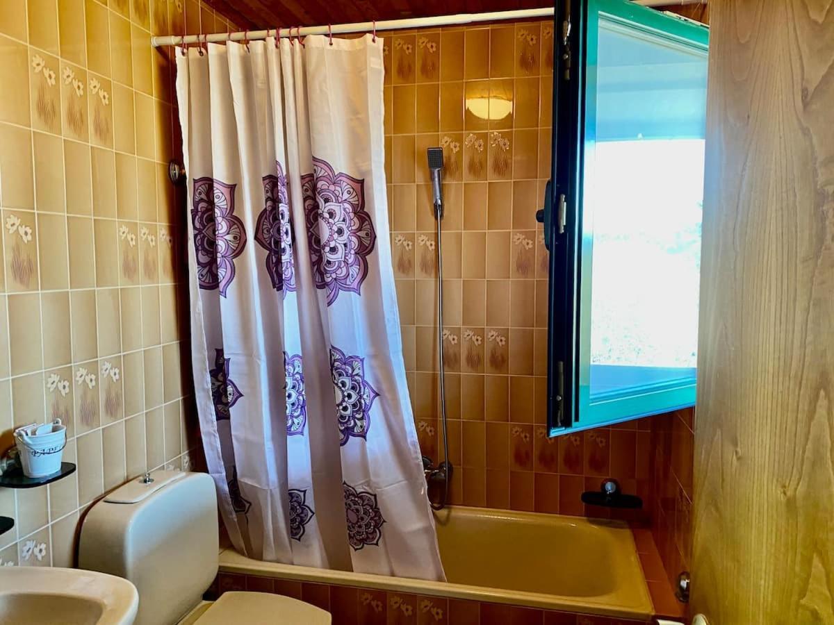 Alojamiento Entero Con Piscina Y Jardin. Ourense Eksteriør bilde