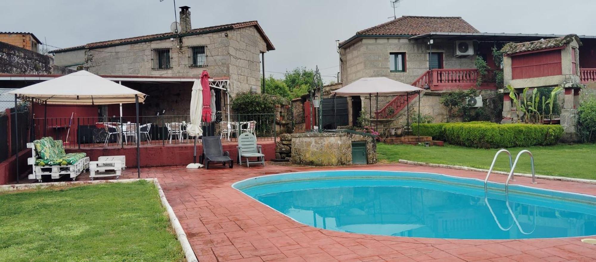 Alojamiento Entero Con Piscina Y Jardin. Ourense Eksteriør bilde